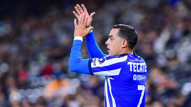 Rogelio Funes Mori de Monterrey durante el partido Monterrey vs Necaxa.